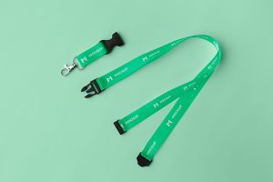 Bikin lanyard cetak ID card terdekat dapat ditunggu