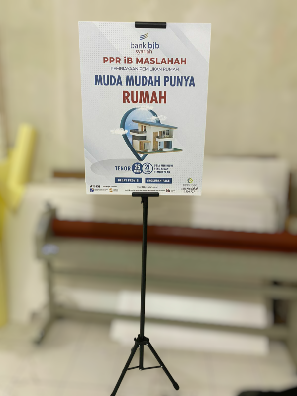 tripod banner